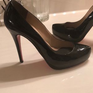 Authentic Christian louboutin Ronaldo pump